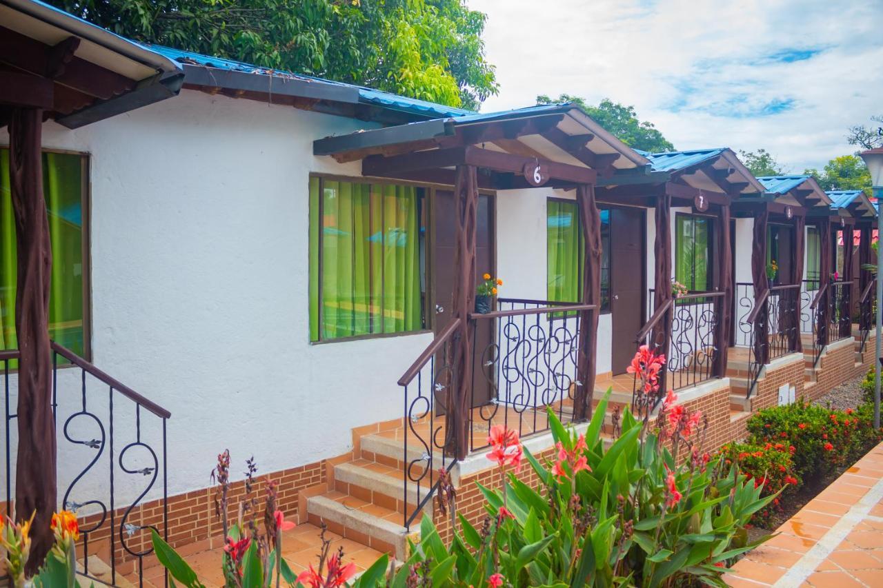 Cabanas El Saman Villavicencio Apiay Extérieur photo