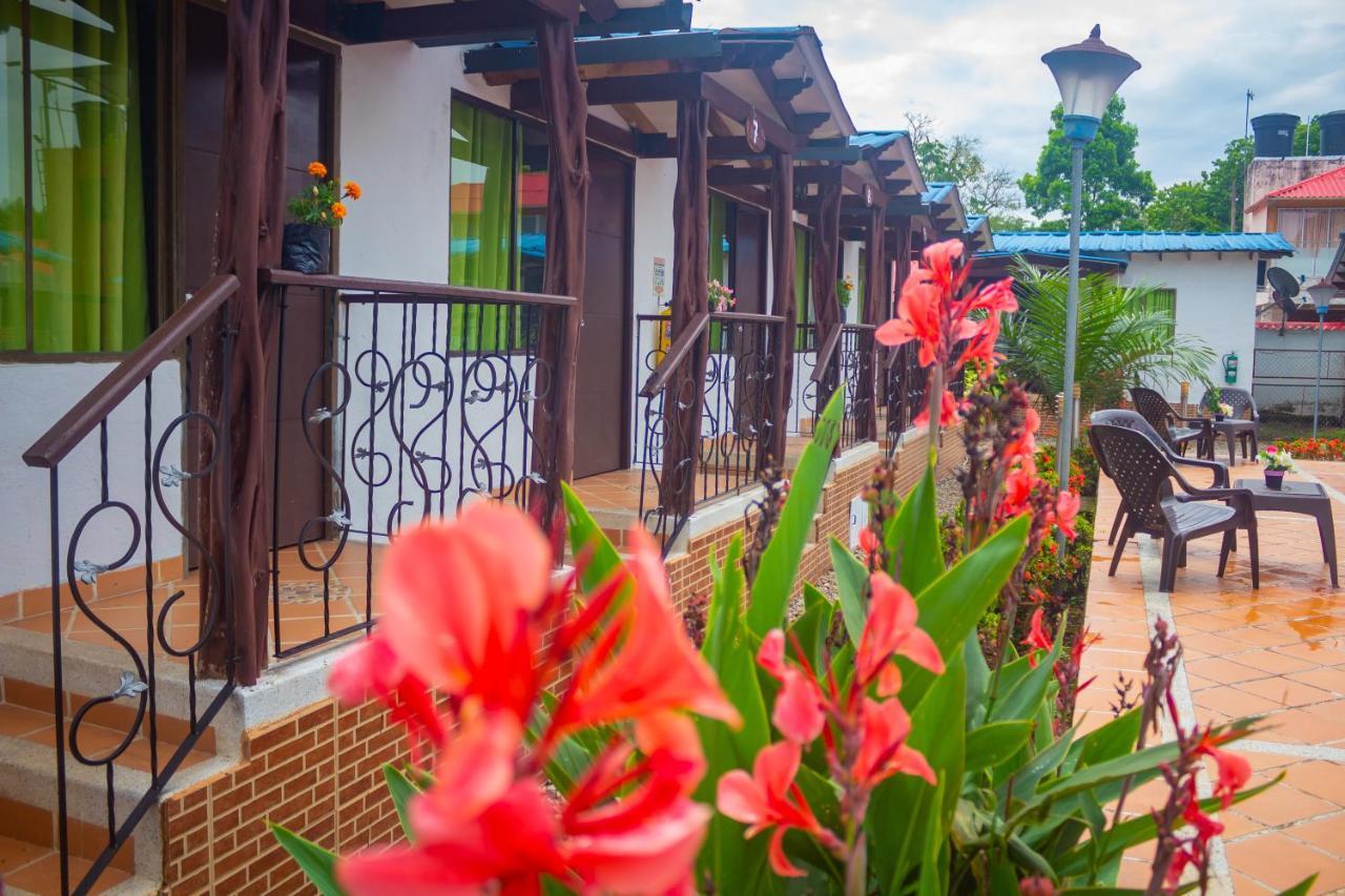 Cabanas El Saman Villavicencio Apiay Extérieur photo